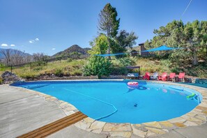Outdoor pool - 14 Mi to Main Street Moab: Cabin w/ Hot Tub Access (Moab)