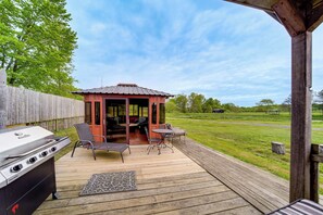 Apartment (0 Bedroom) | Interior - Dog-friendly Cabin Near Pymatuning Lake! (Kinsman)