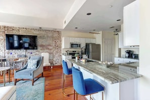 Interior - The Riverfront Loft, Charming | River Views (Savannah)