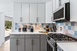 Fridge, microwave, oven, stovetop - Desert Bloom Retreat - Upscale Mid-Mod Home! (Palm Springs)