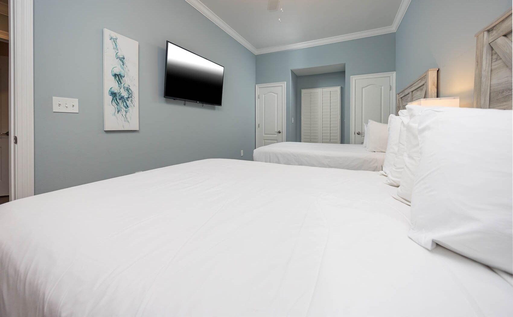 Condo, 2 Bedrooms