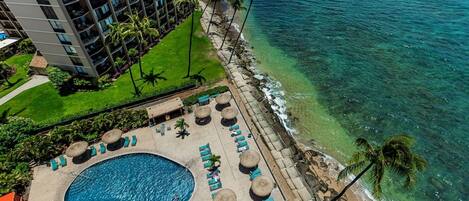 คอนโด, 2 ห้องนอน | สระว่ายน้ำ