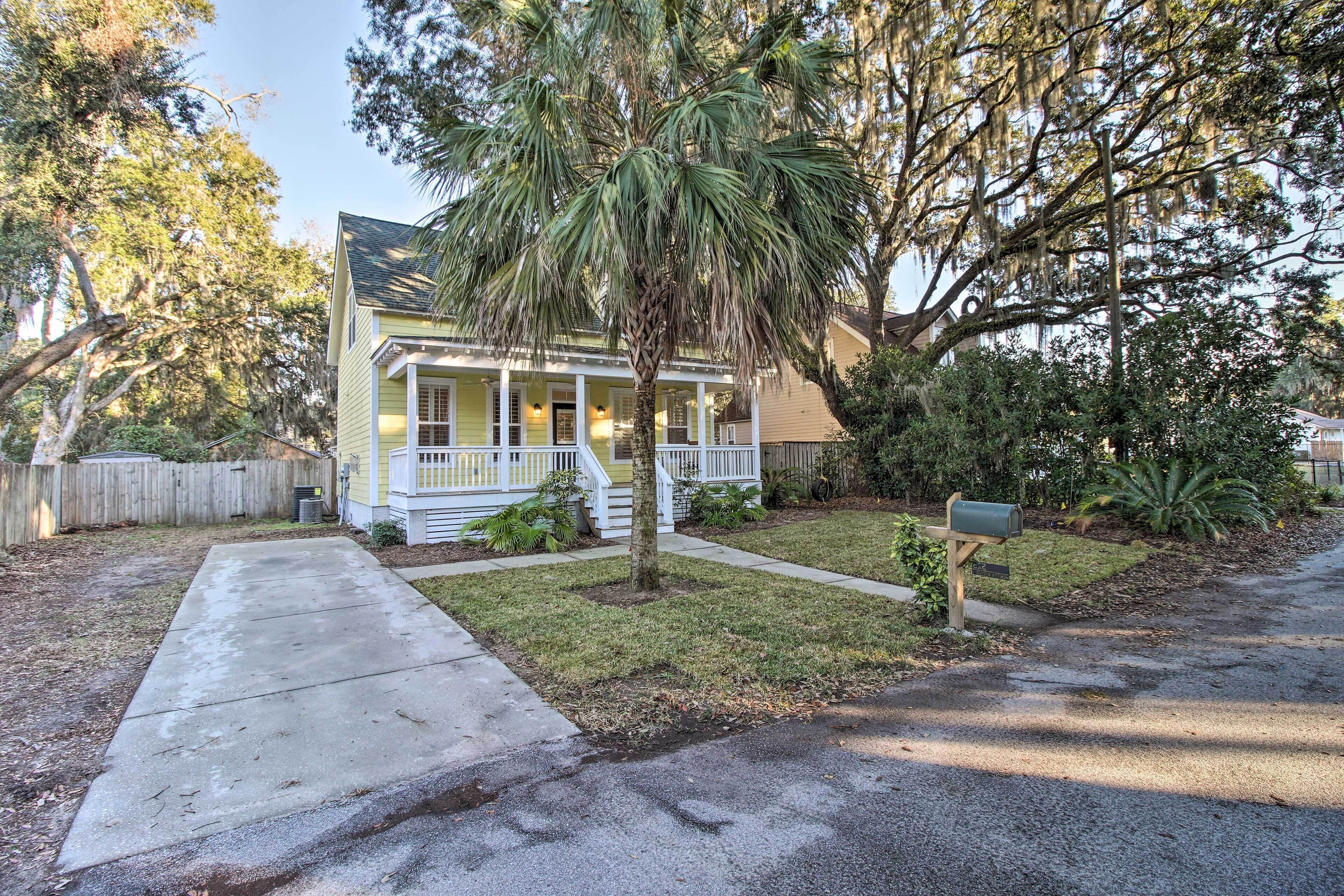 Charming Beaufort Home. Pet Friendly!