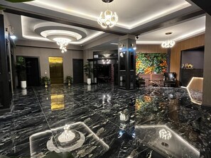 Reception - SHELTONS HOTEL KIRIKKALE (Kirikkale)