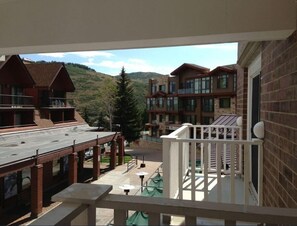 Property grounds - Awesome Ski in/Out, K, 2q,Resort Plaza Pool Hot Tub Sleeps 6 (Park City)