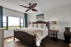3 bedrooms, iron/ironing board, WiFi, bed sheets - Prime Oceanfront Location: Pool, Balcony & Tennis Court (Wrightsville Beach)