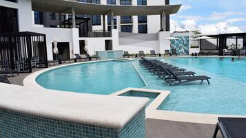 Outdoor pool, a heated pool