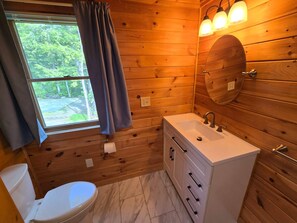 Dusch, hårtork och handdukar