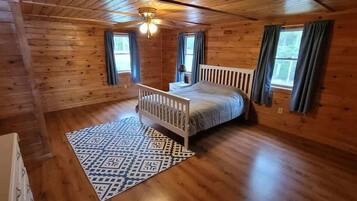 3 dormitoris, planxa i posts de planxar, wifi i roba de llit