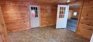 Interior - Lakeside Serenity: Your Private Waterfront Escape (Lincoln)