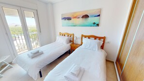 2 soverom, strykejern/-brett, wi-fi (inkludert) og sengetøy