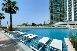 Pool - Luxury Living w/ Superb Sea Views in Address JBR (Dubai)