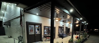 Hartford Art House BnB
A very eclectic BnB 
900 sqft interior/patio, sleeps 6