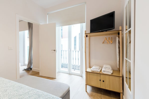 2 chambres, fer et planche à repasser, lit parapluie, Wi-Fi