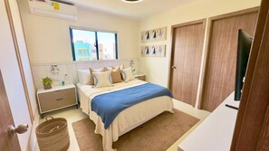 2 bedrooms, in-room safe, desk, iron/ironing board