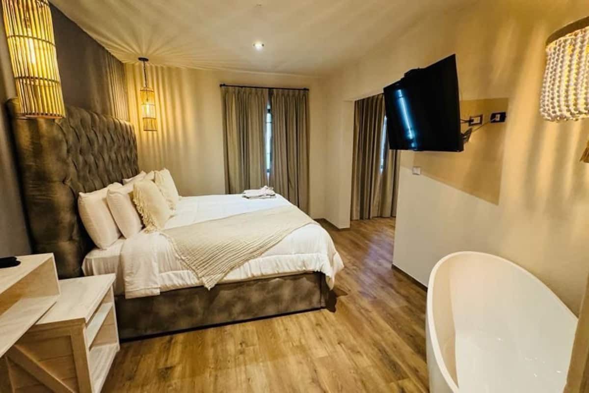 Camera Deluxe | 1 camera, biancheria da letto di alta qualità, Wi-Fi gratuito, lenzuola