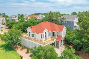 Exterior - Soundside Corolla retreat, located in the luxurious community of Monteray Shores (Corolla)