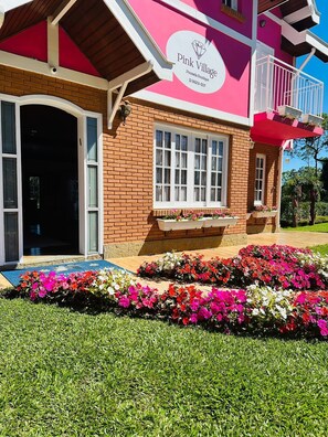 Garden - Pousada Pink Village (Campos do Jordão)