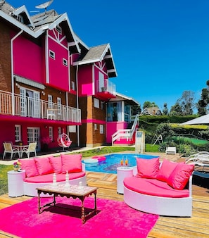 Front of property - Pousada Pink Village (Campos do Jordão)