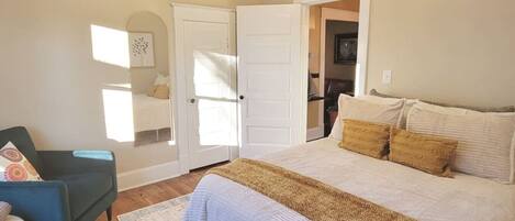 2 bedrooms, desk, iron/ironing board, travel cot