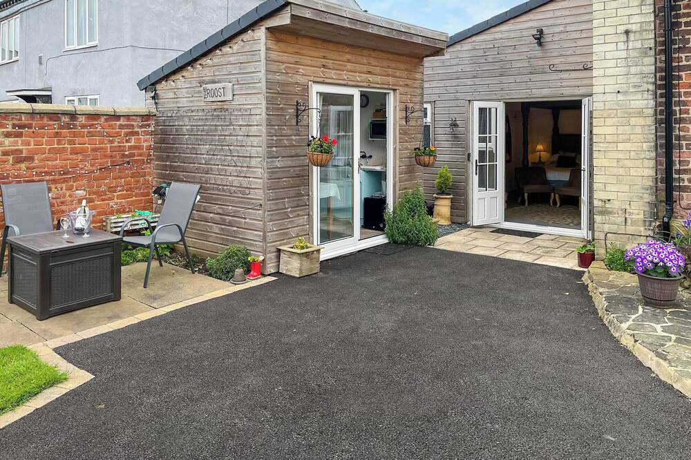 1 bedroom accommodation in Leeming Bar, near Northallerton