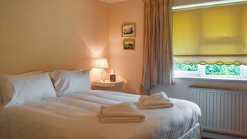 3 bedrooms, free WiFi, bed sheets