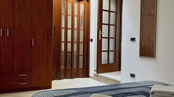 2 camere, ferro/asse da stiro, Wi-Fi, lenzuola