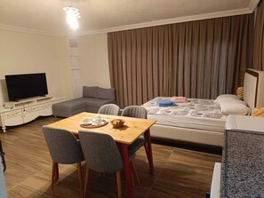 Standardværelse | 1 soveværelse, premium-sengetøj, skrivebord