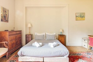 2 bedrooms, iron/ironing board, WiFi, bed sheets - Splendide Appartement Hausmannien au Parc Monceau à Proximité des Champs Elysées (Paris)