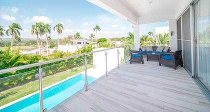 Amazing 2br Villa Near Surfing Beaches!