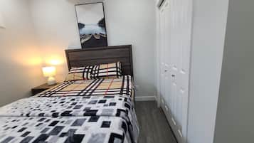 1 bedroom, in-room safe, desk, iron/ironing board