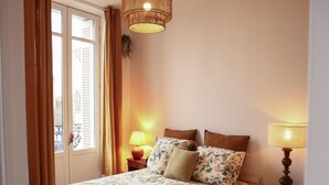 2 bedrooms, iron/ironing board, WiFi, bed sheets - Apartment in the heart of Saint-Michel (Bordeaux)