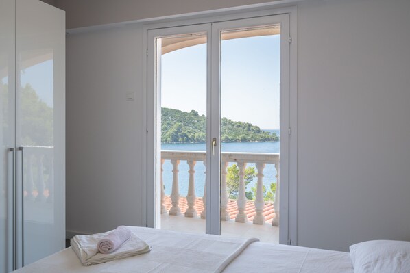 Apartamento (Two Bedroom Apartment with Terrace an) | 6 dormitorios y wifi gratis