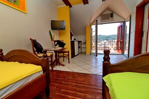 Studio (Superior Studio Apartment with Balcon)