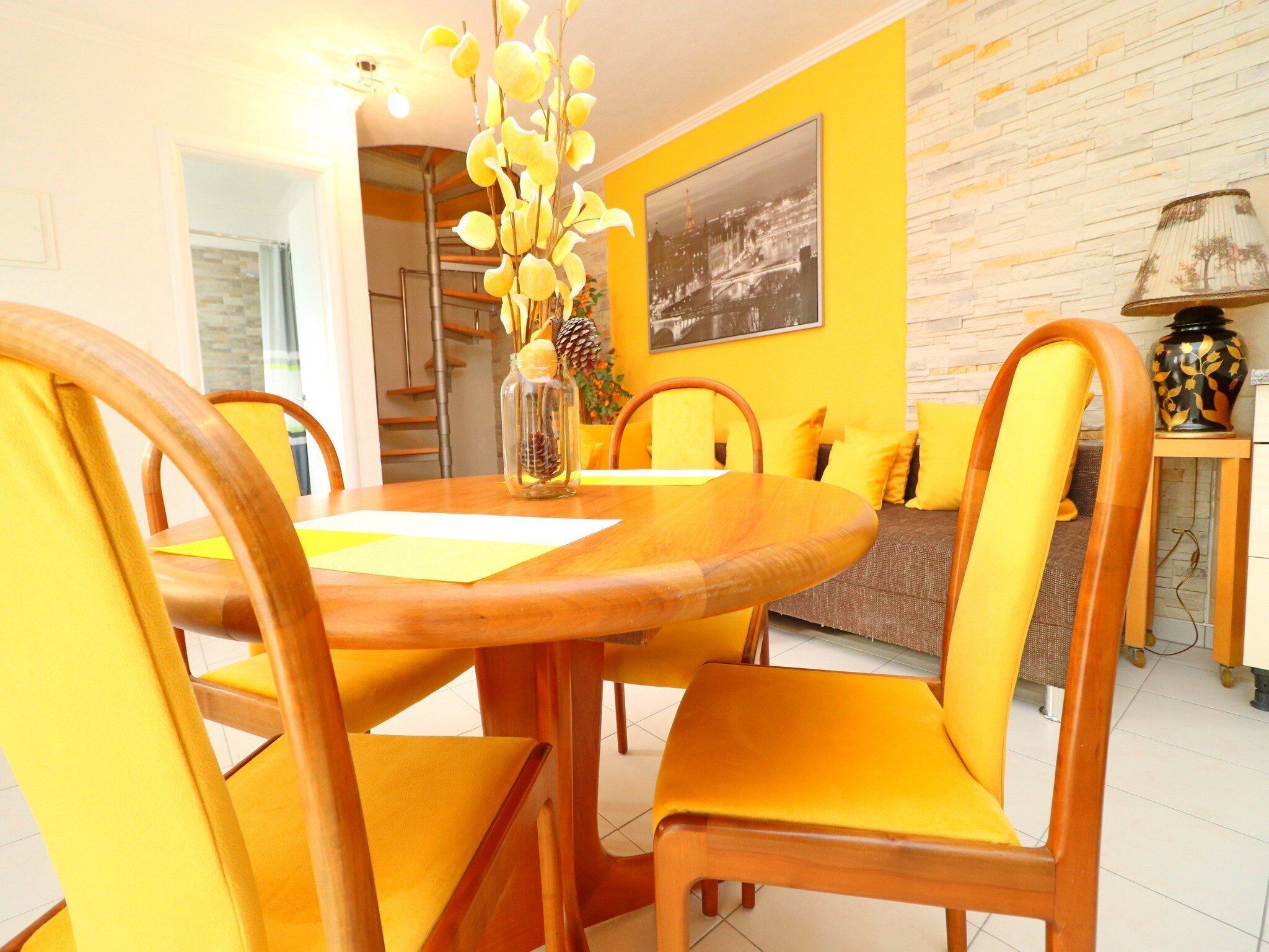 Apartamento (Two Bedroom Apartment with Balcony) | Comedor