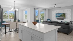 Unclassified image, 2 of 57, button - 2 Bedrooms/ 2 Bathrooms/ Storey Lake (4751-207 CT) (Kissimmee)