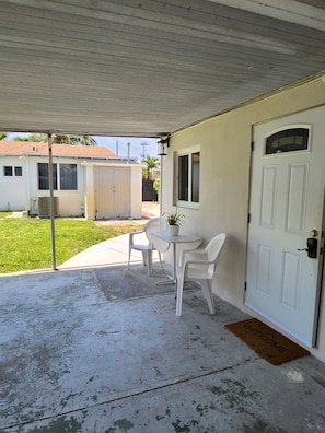 Terrace/patio - Lovely Guesthouse By Hollywood Beach (Hollywood)