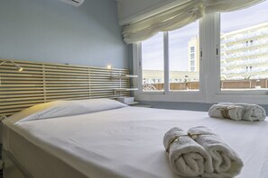 2 soverom, strykejern/-brett, wi-fi (inkludert) og sengetøy