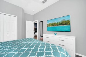 5 bedrooms, iron/ironing board, WiFi, bed sheets