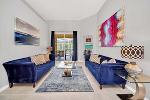 TV, offices - New 5-bedroom Sanctuary (Davenport)