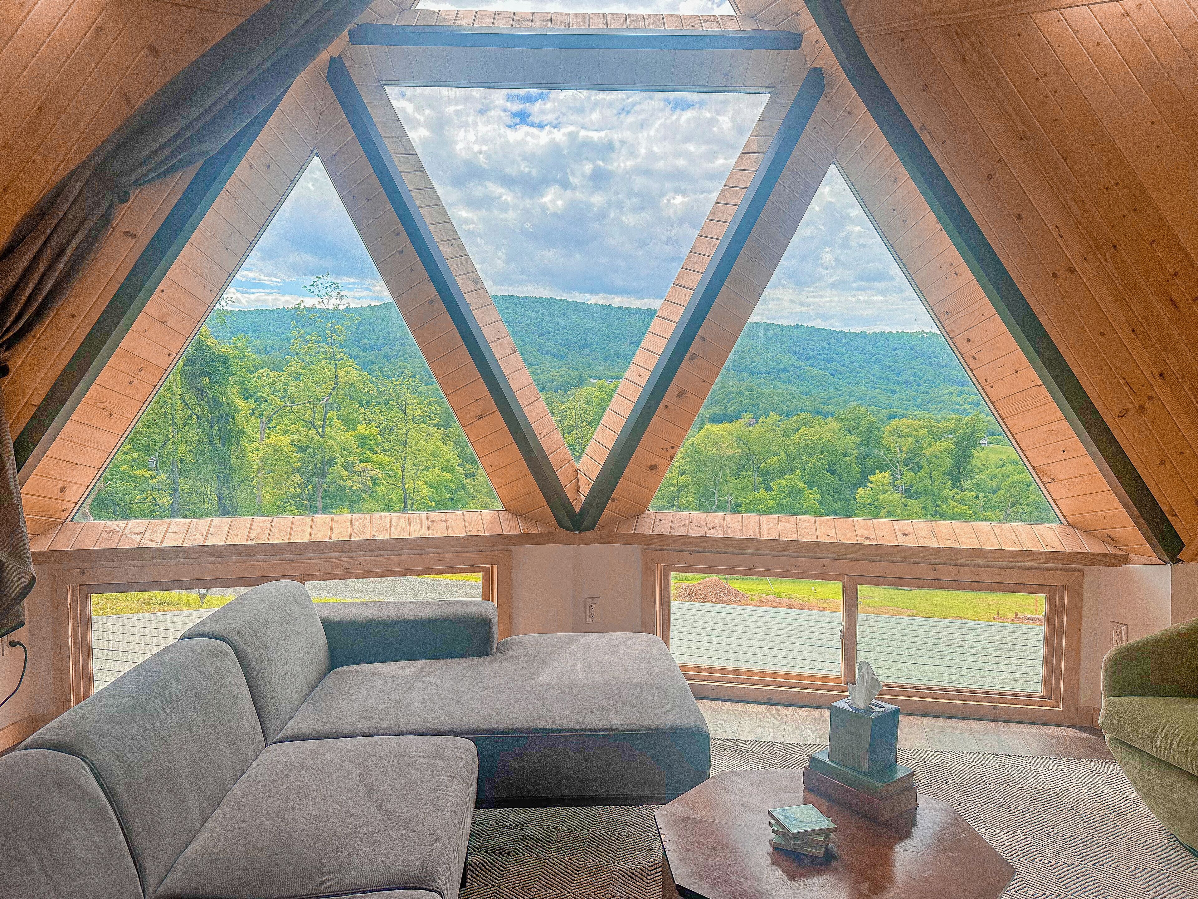 智能電視、壁爐、電子遊戲、足球機