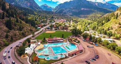 Cozy Off-Grid Cabin with Garage & Pet-Friendly – Montrose