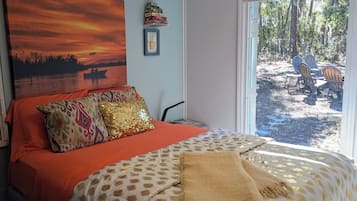 1 makuuhuone, silitysrauta/-lauta, internet, vuodevaatteet