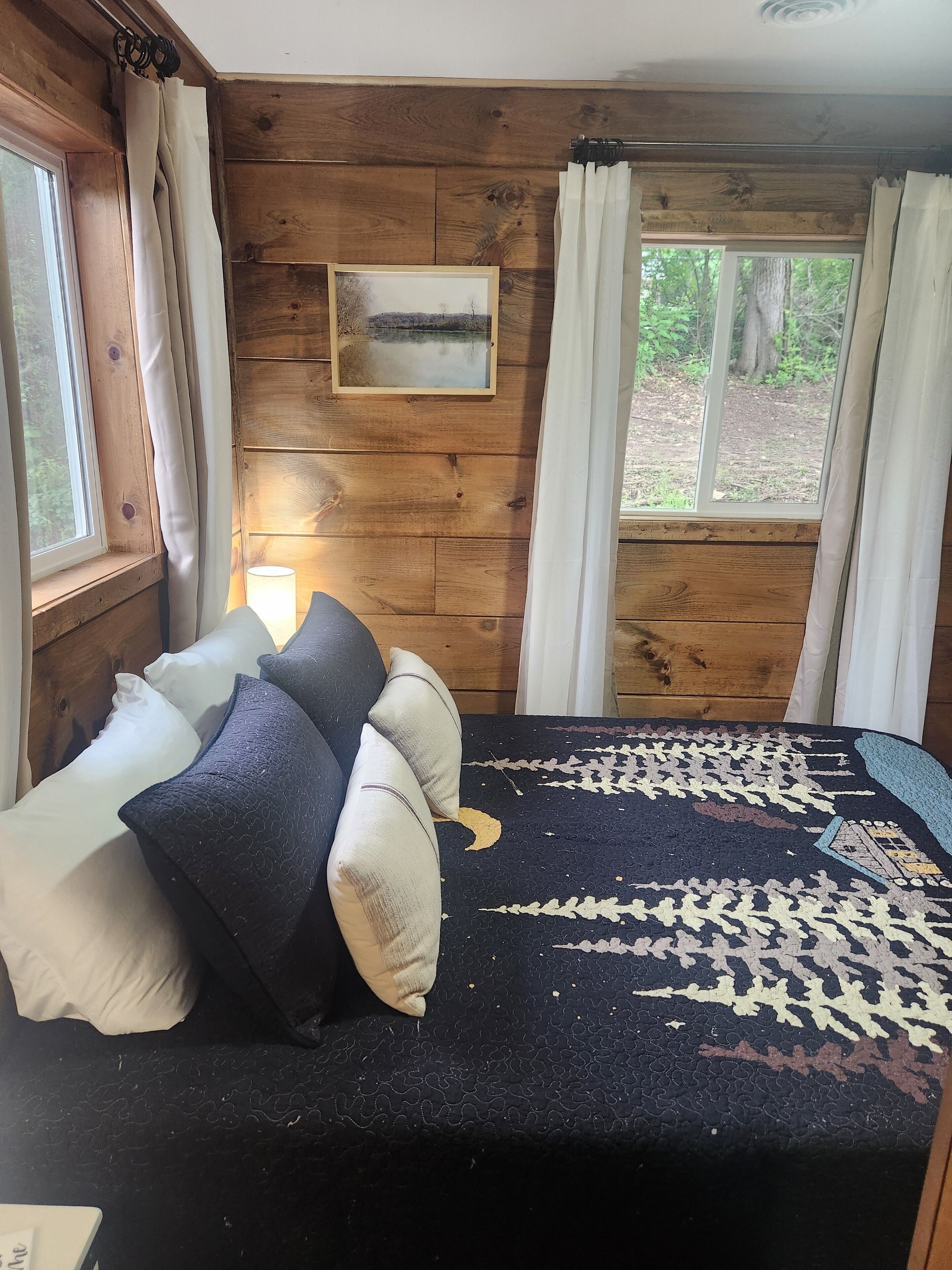 3 室のベッドルーム、アイロン / アイロン台、旅行用ベビーベッド、WiFi (無料)