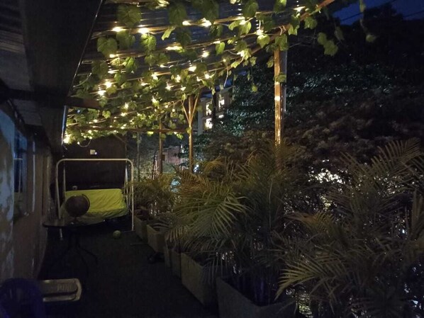 House, Kitchen | Terrace/patio - Backpackers La Terraza (Bogotá)