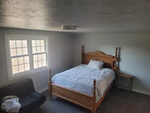 3 bedrooms, WiFi, bed sheets