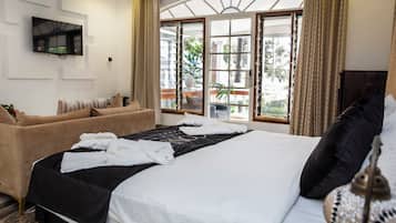 1 bedroom, in-room safe, individually furnished, iron/ironing board