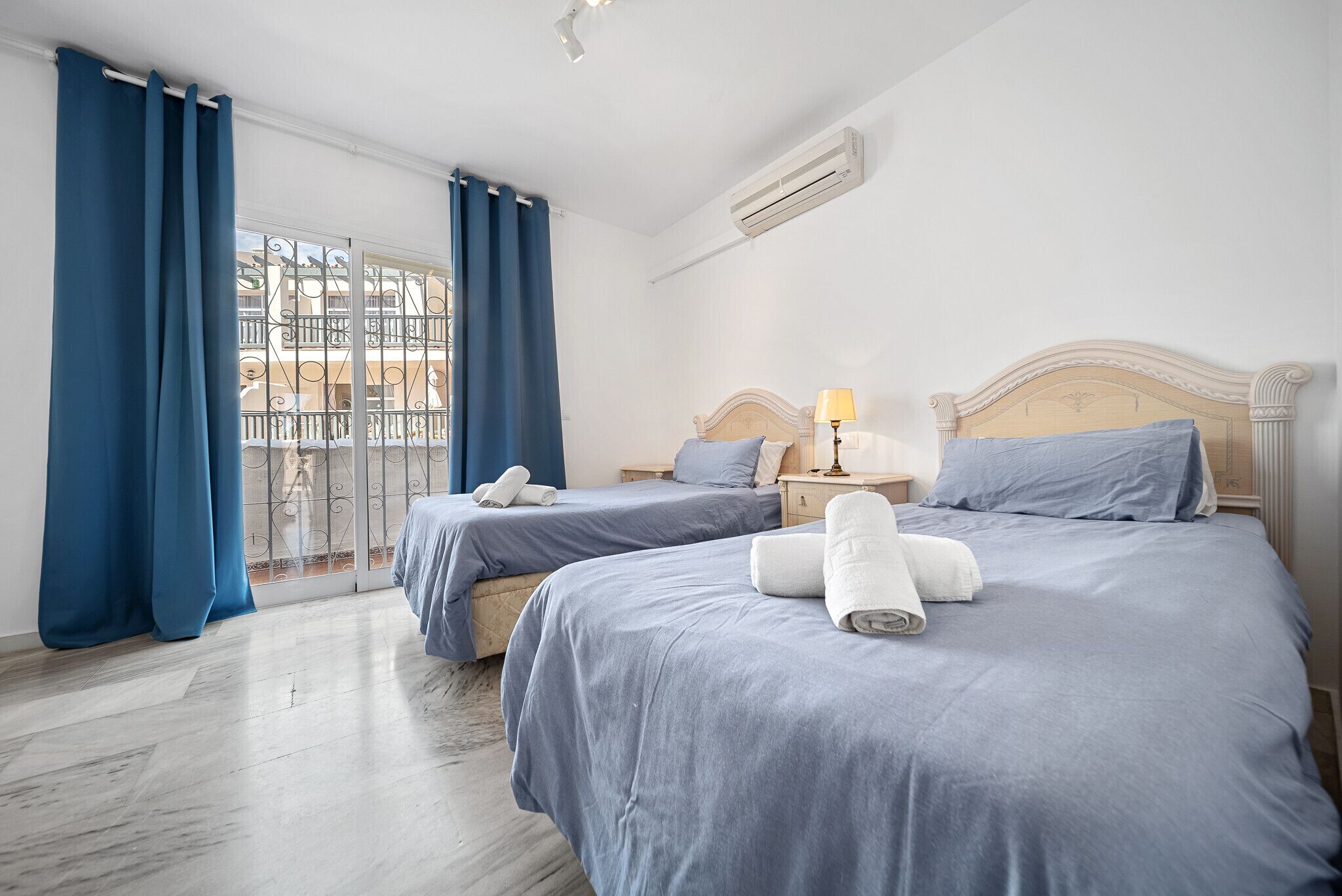 3 chambres, fer et planche à repasser, Wi-Fi gratuit, draps fournis