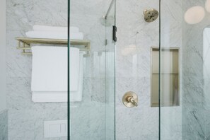 Bathroom - Hotel Morado (Chilliwack)