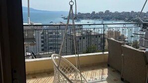 Panoramic Apartment | Balcony - Yellow Apartment Saranda (Sarandë)